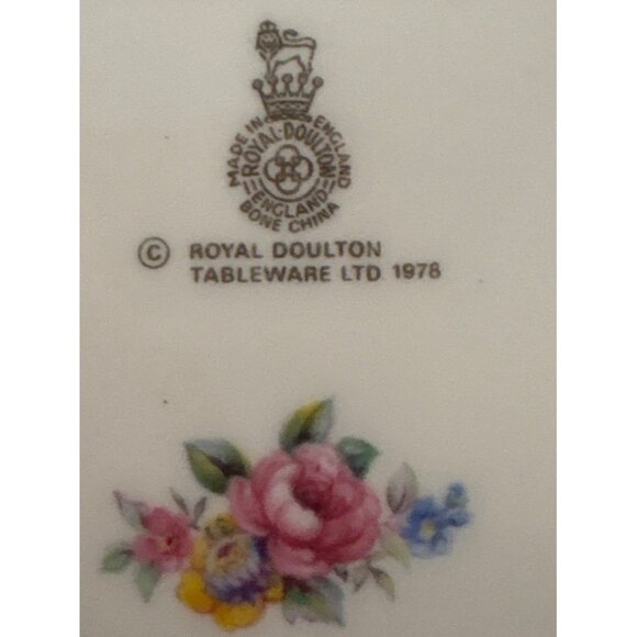 VTG 1979 Royal Doulton My Valentine Collectible Bone China Plate Made in England - Picture 7 of 8